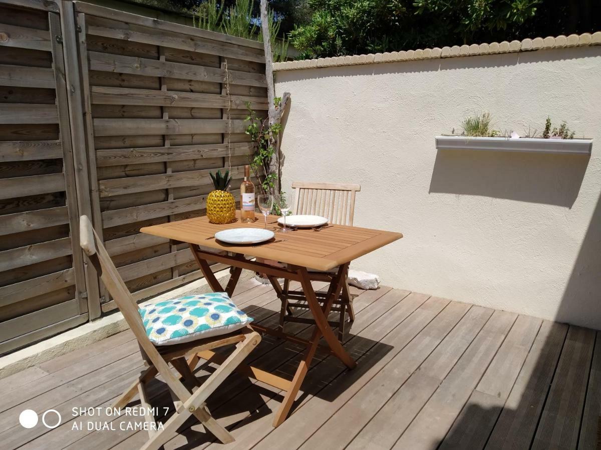 Studio Sausset les pins Extérieur photo
